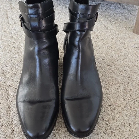 Saint Laurent Paris Black Ankle Boots with Chunky Heel and Buckle Detail - Picture 4 of 14